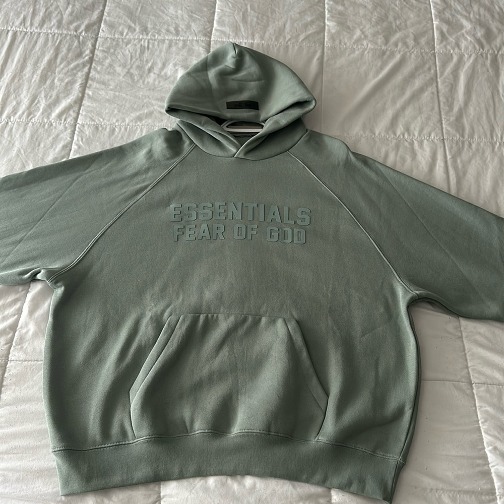 SYCAMORE ESSENTIALS HOODIE